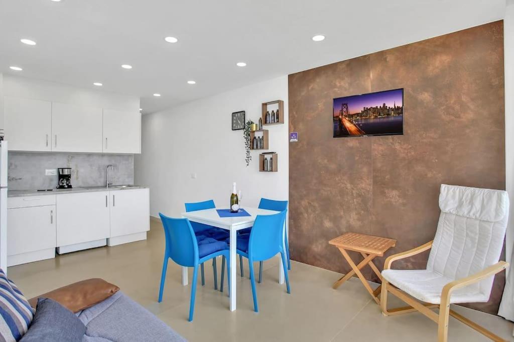 Studio In Torres Del Sol Griffin Near The Beach Arona  Exteriér fotografie