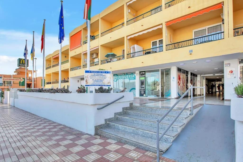 Studio In Torres Del Sol Griffin Near The Beach Arona  Exteriér fotografie