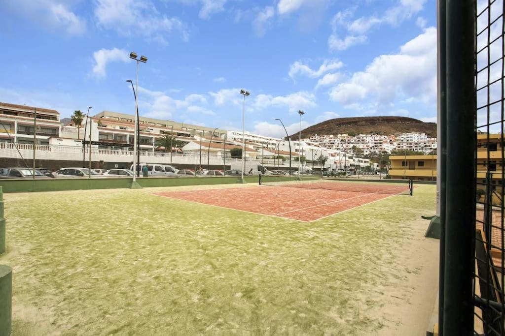 Studio In Torres Del Sol Griffin Near The Beach Arona  Exteriér fotografie